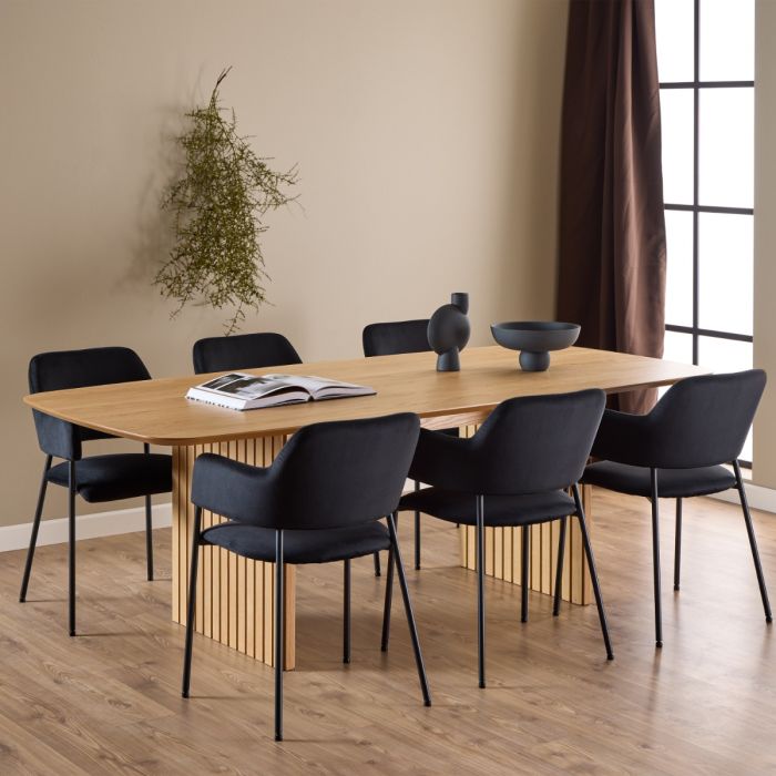 Christo 6-8 Seater Dining Table - Oak