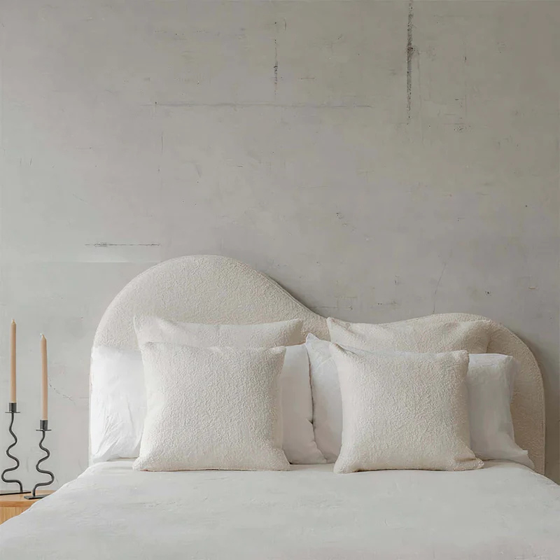 Venetia Bed